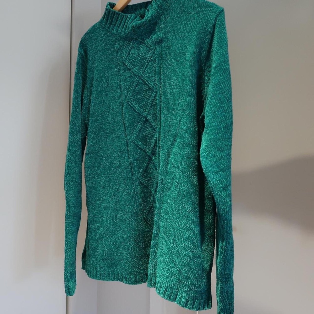 Vintage knit sweater
